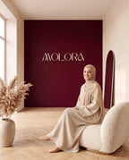 Musselin-Abaya mit Khimar Creme – Sitzend