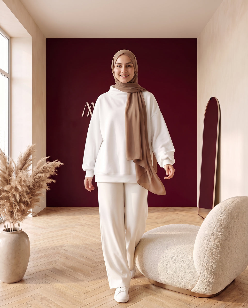 Oversize-Sweater mit Stehkragen Weiß – In Bewegung