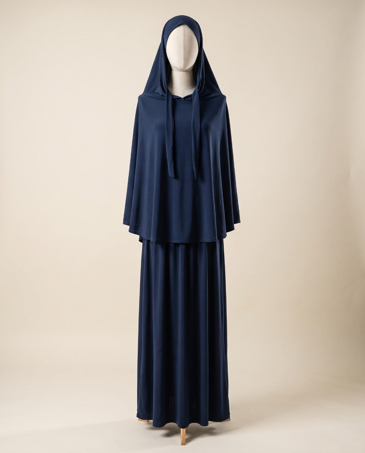 Abayah Zweiteiler in Dunkelblau - Khimar und Rock von vorne